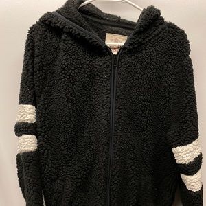 Women’s Sherpa Pullover Sweatshirt